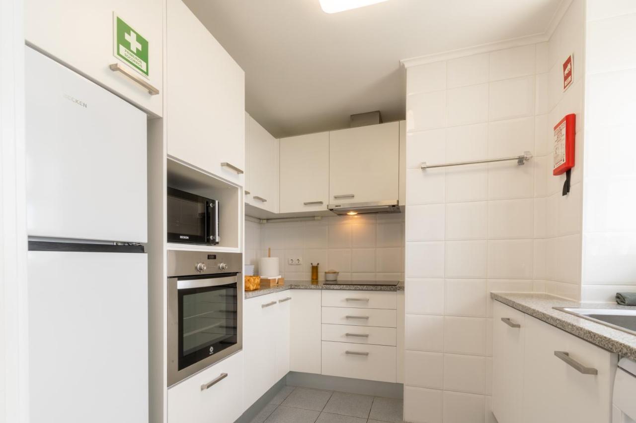 Atlantic Penthouse - City, Montain & Ocean - Free Parking Πόντα Ντελγκάντα Εξωτερικό φωτογραφία
